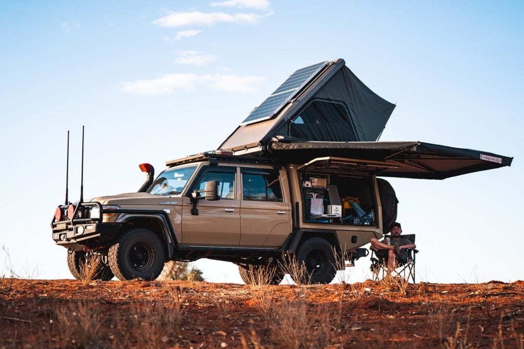 Camp King hardshell roof top tent