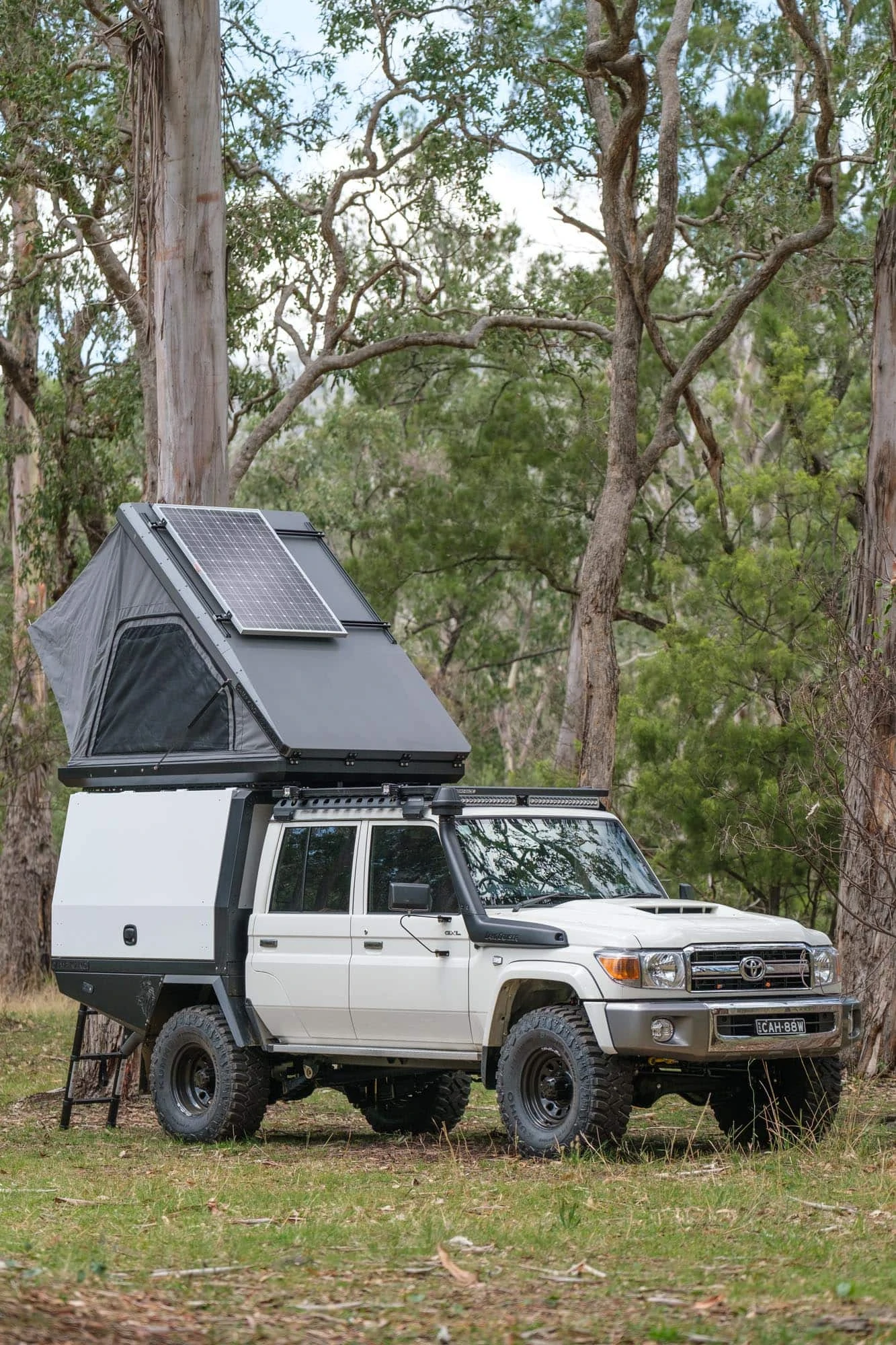 roof top tent on ute