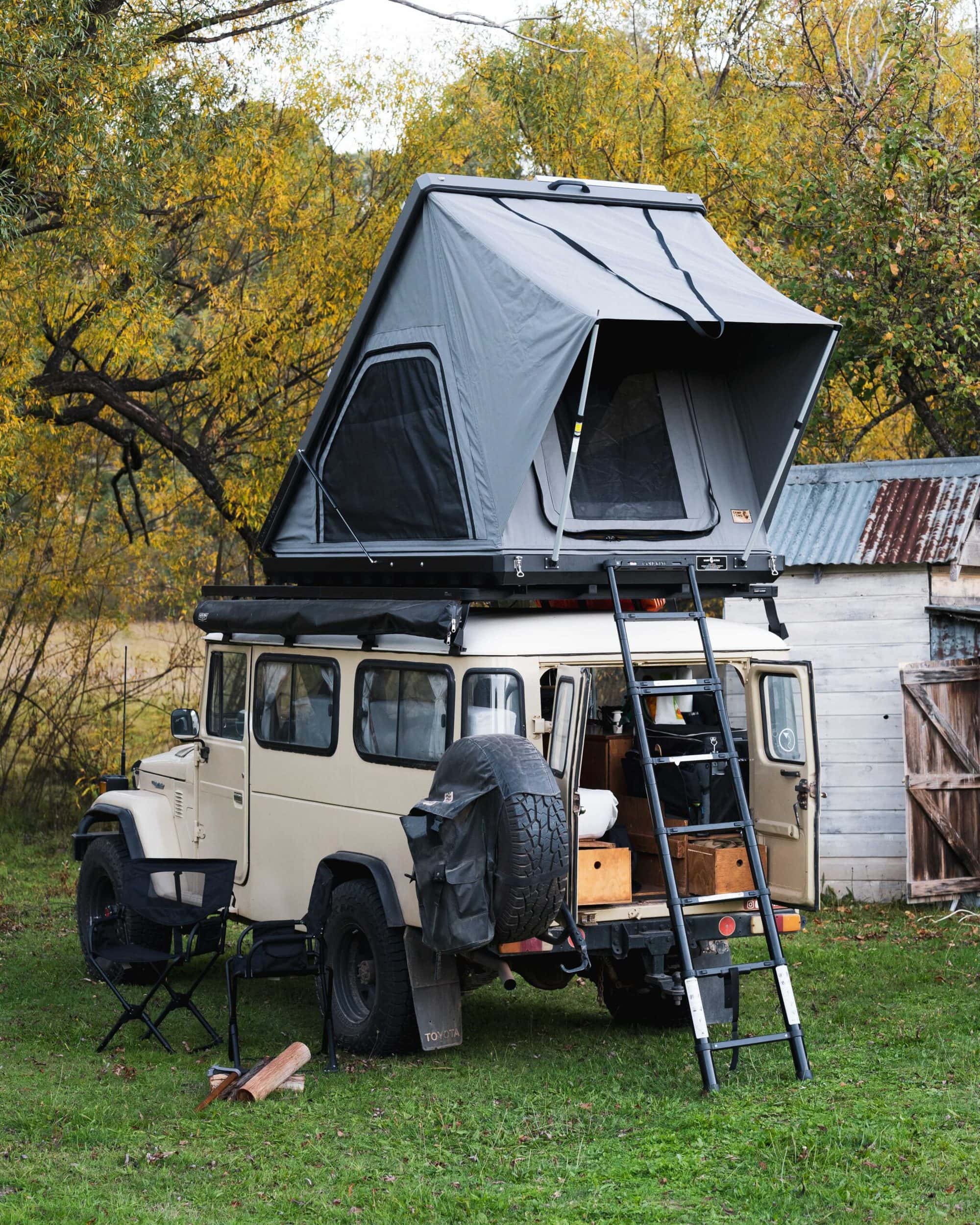 hardshell roof top tent