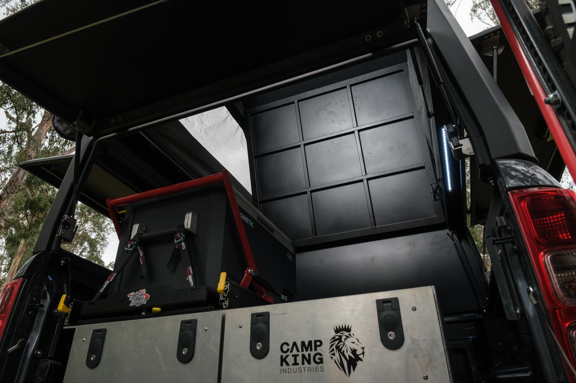 Camp-King-Outback-Tub-Camper-2000px-29455